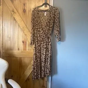 Wrap Dress Calvin Klein Leopard Print Dress VERONICA BEARD Arielle Dress In Leopard Size 10 Wrap Dress Calvin Klein Leopard Print Dress VERONICA BEARD Arielle Dress In Leopard Size 10